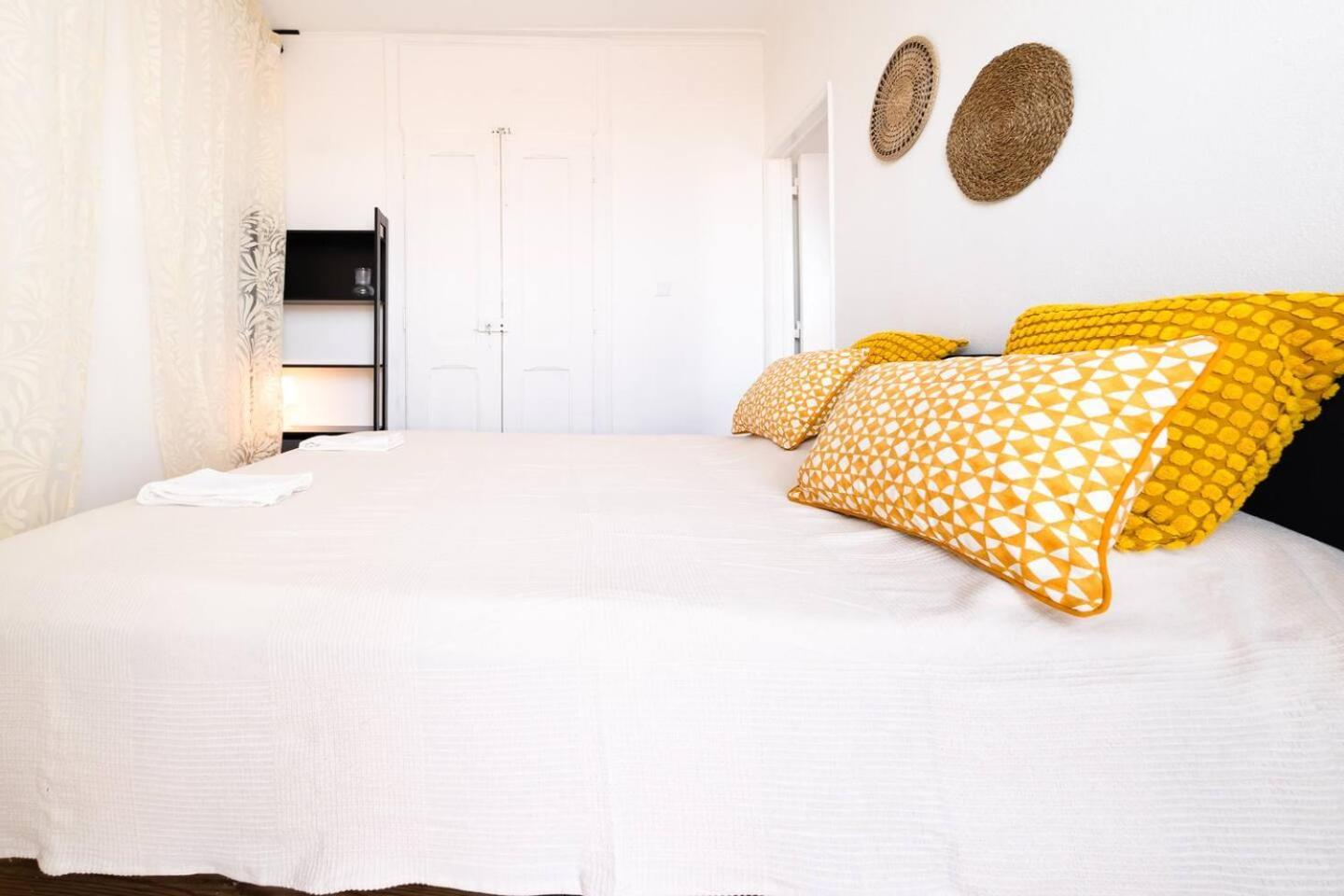 Spacious 5 Bedroom - River Views Lejlighed Lisboa