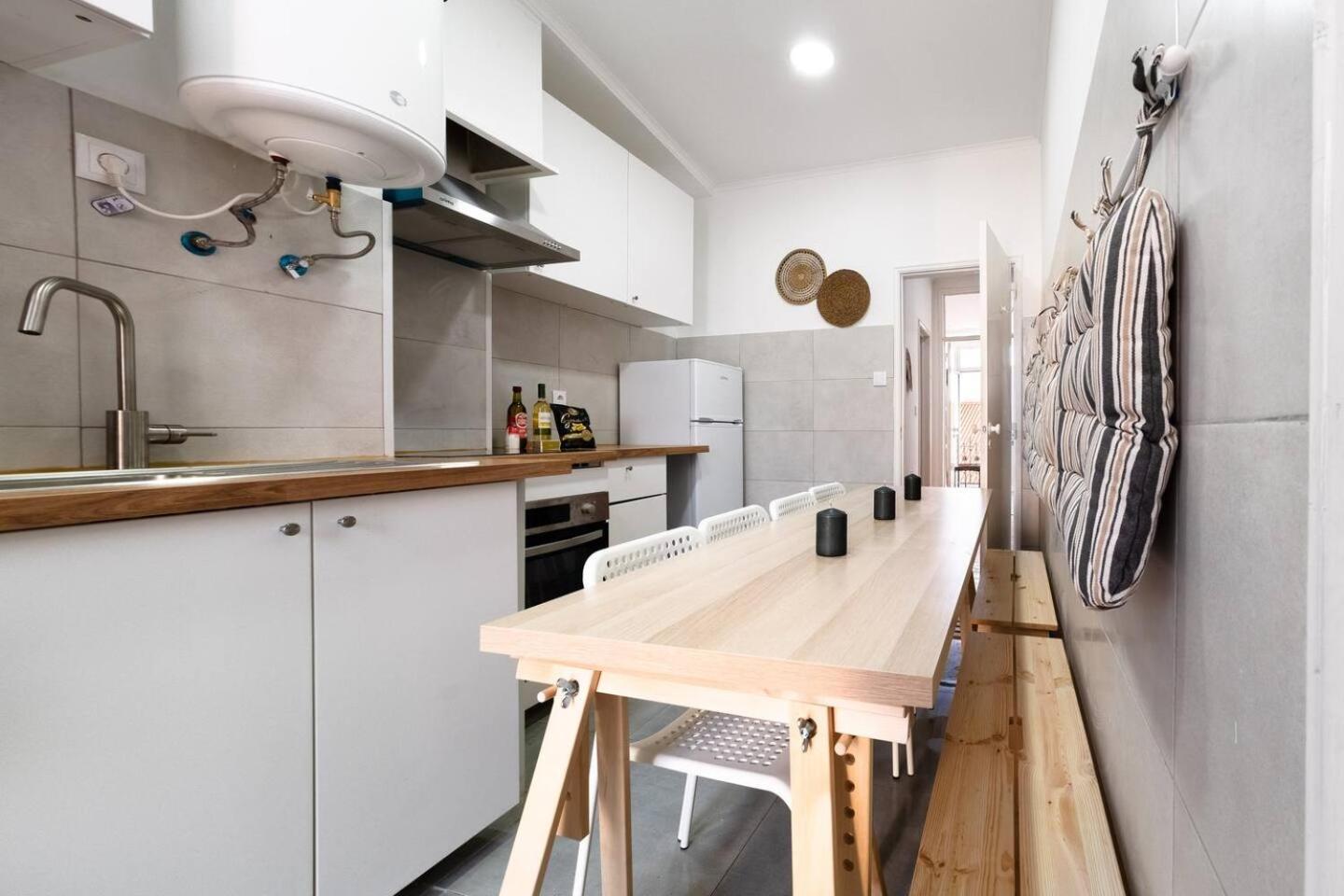 Riverfront Elegance 41Br Spacious Retreat * Lissabon