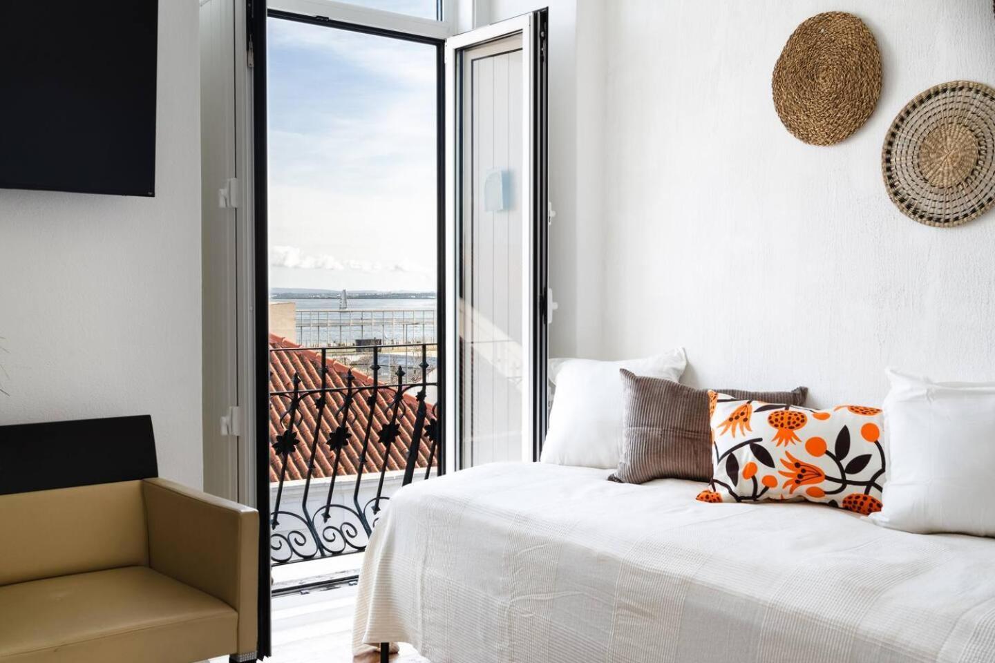 Appartement Riverfront Elegance 41Br Spacious Retreat Lissabon