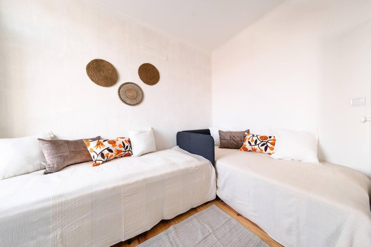 Riverfront Elegance 41Br Spacious Retreat *
